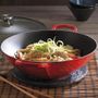 4082380161_0024147264255_Panela_Wok_Ferro_com_Tampa_32cm_Signature_Le_Creuset_Vermelha_7